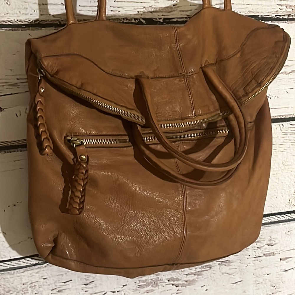 DAAD Collezioni 2way handbag camel soft leather